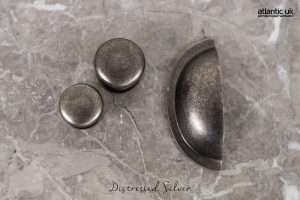 Old English Lincoln Solid Brass Victorian Knob 32mm on Concealed Fix - Distressed Silver