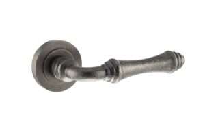 Old English Durham Lever on Round Rose - Distressed Silver