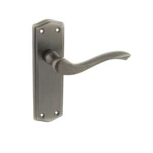 Old English Warwick Latch Lever on Backplate - Matt Gun Metal