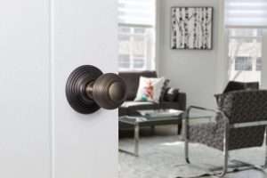 Old English Ripon Solid Brass Reeded Mortice Knob on Concealed Fix Rose - Urban Bronze