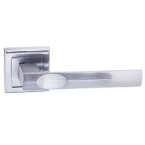 STATUS Kansas Lever on Square Rose - Satin Chrome